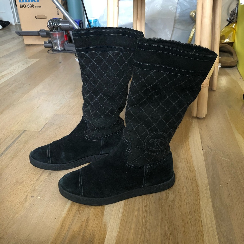CHANEL BOOTS size 7